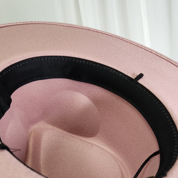 The "Amazing Amal" Hat with Black Ribbon Detailing - Picture 13 of 17